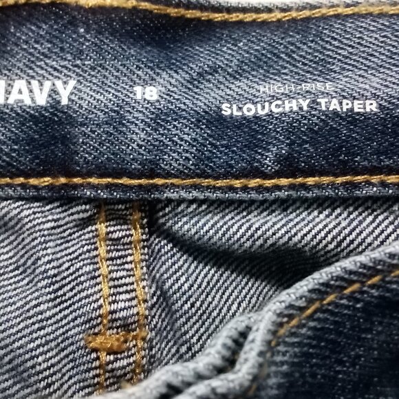 NWT OLD NAVY TAPPER Jeans - Picture 3 of 5
